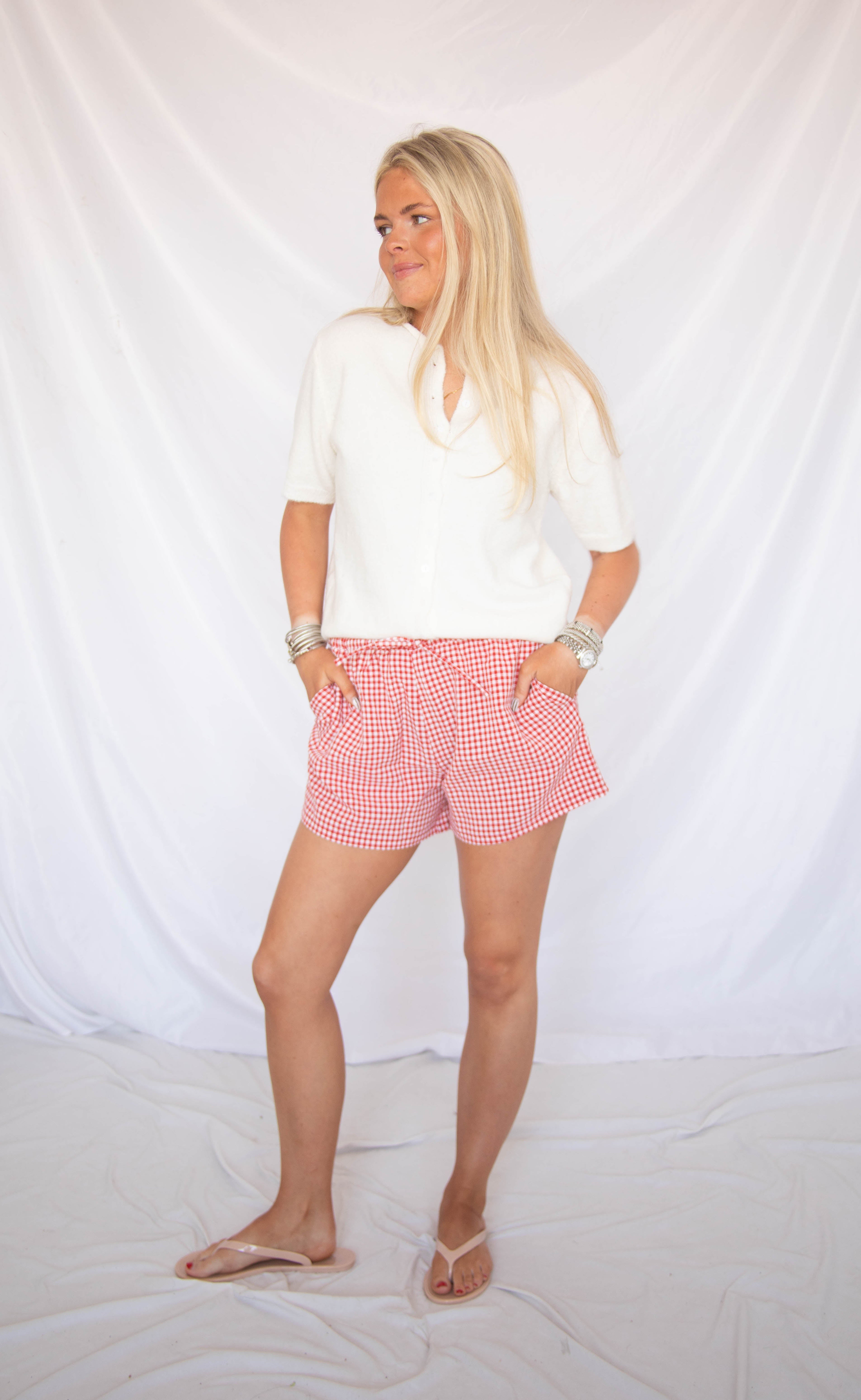 fall into me gingham shorts - red
