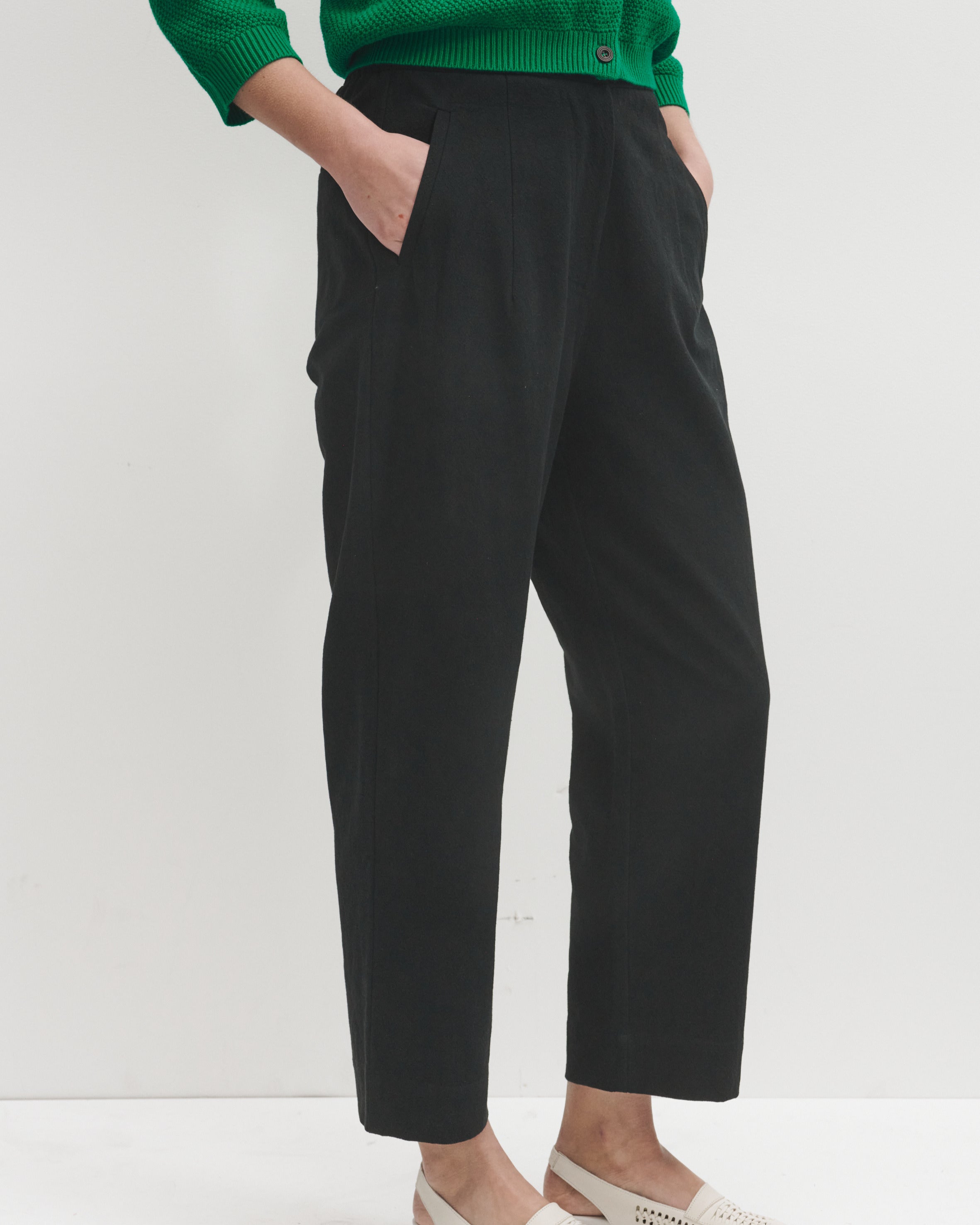 Lowie Cotton Linen Black Trousers