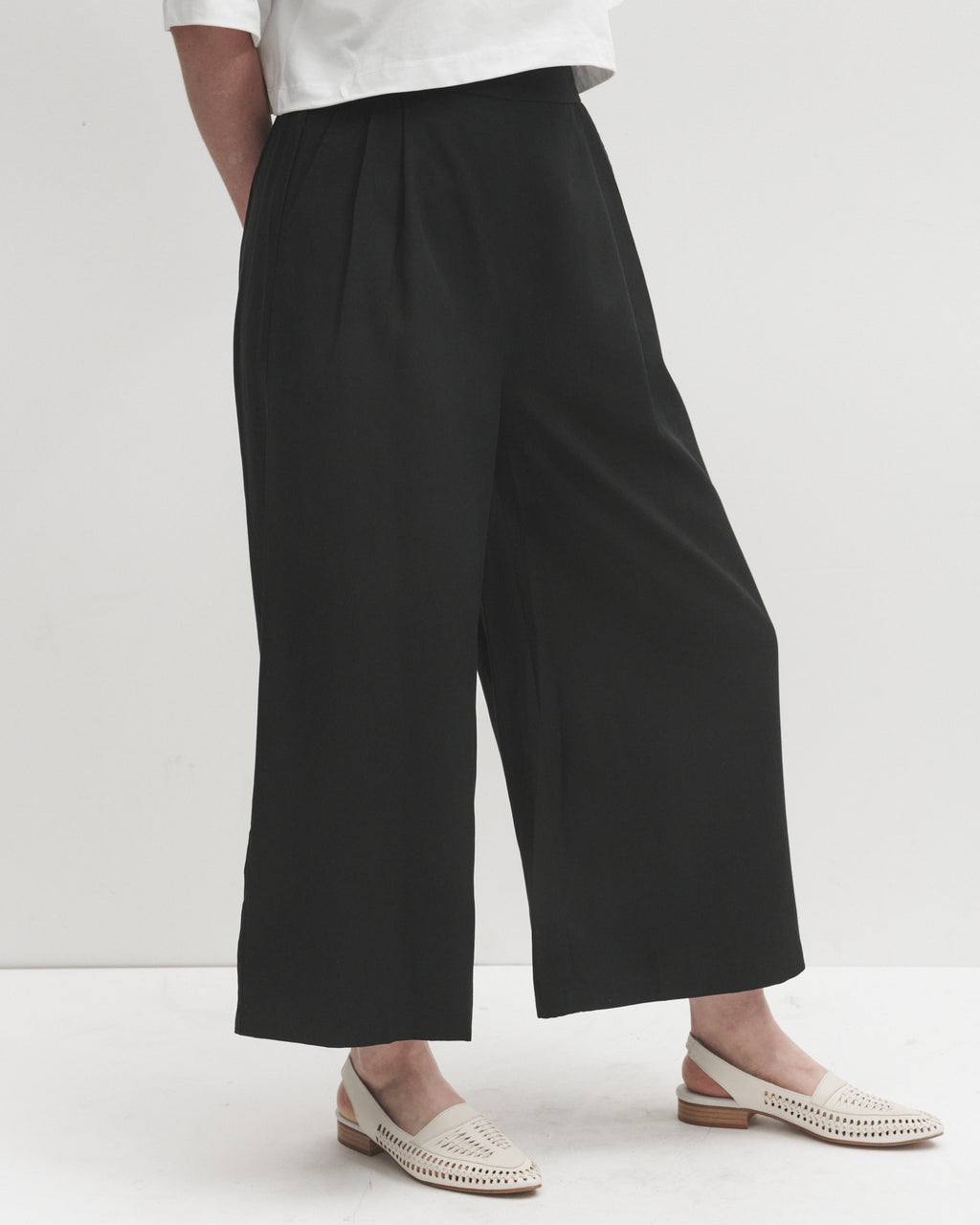 Lowie Black Lyocell Wide Leg Trouser