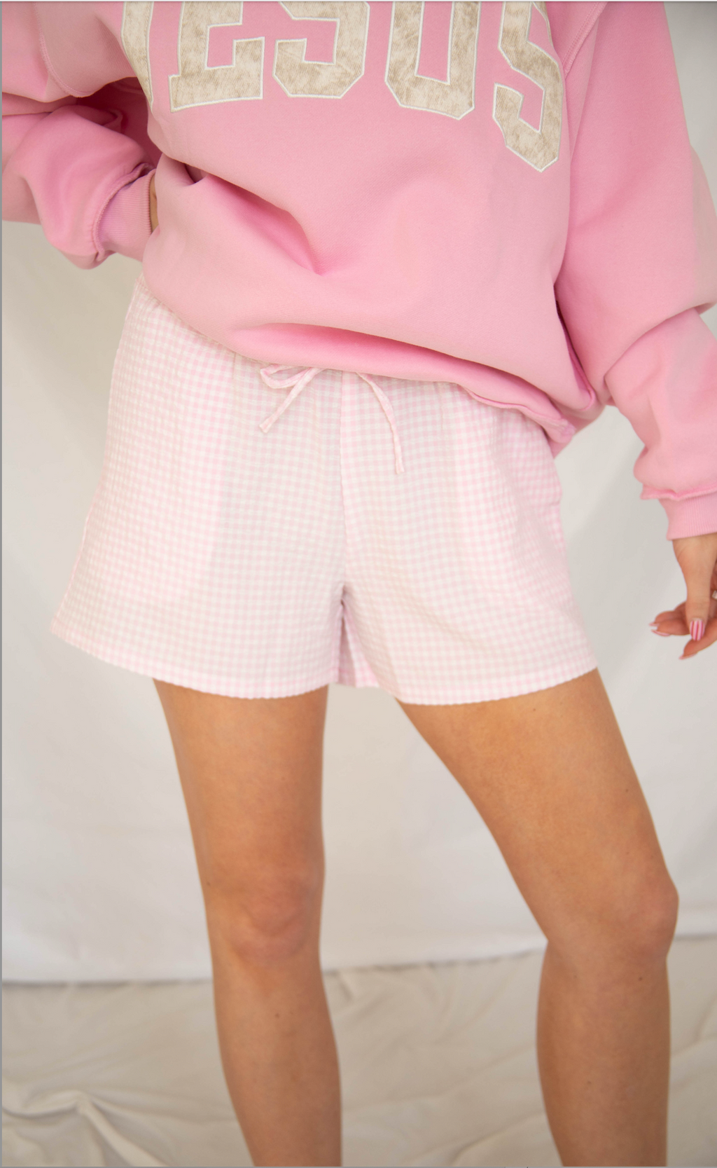 fall into me gingham shorts - pink