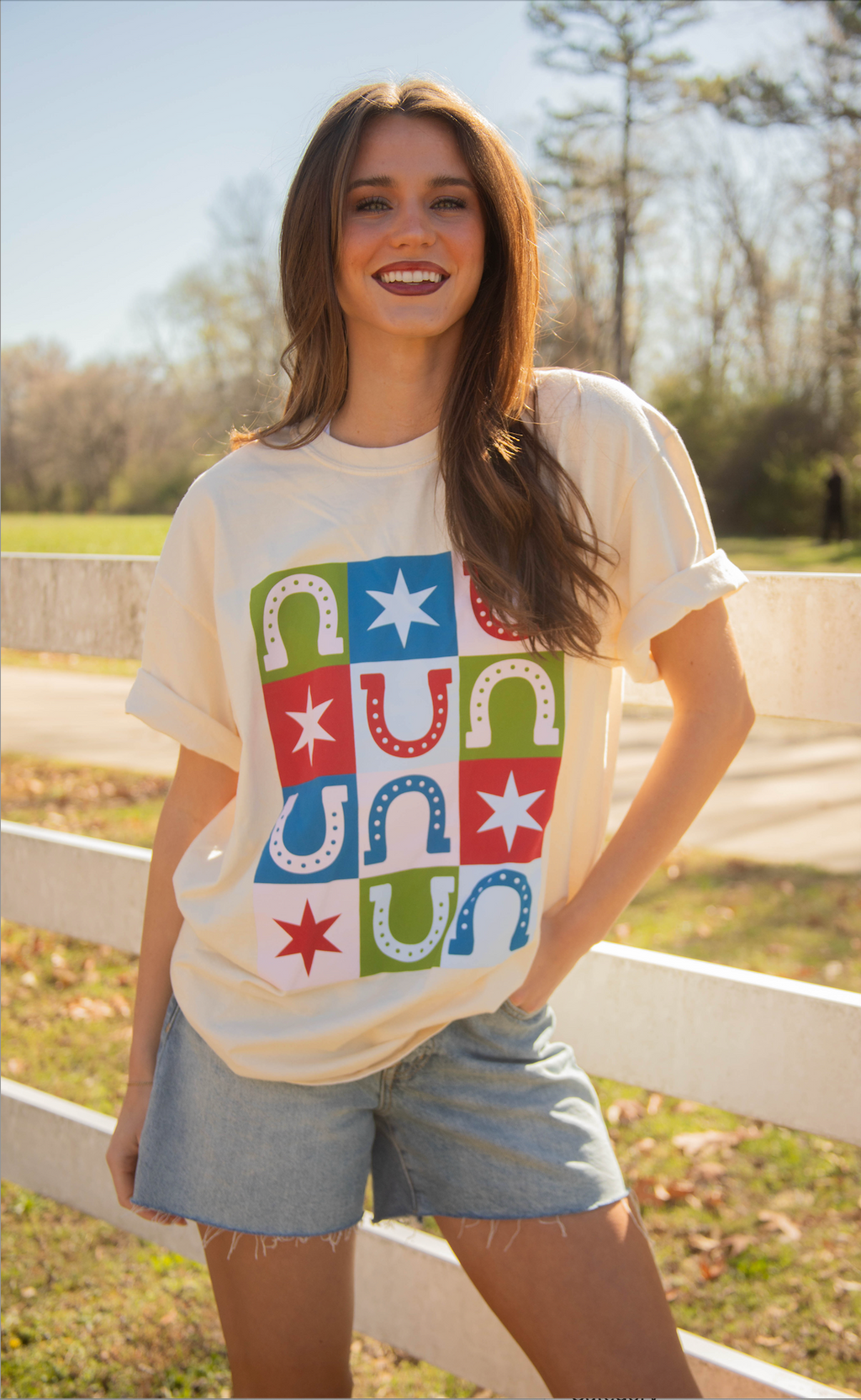 charlie southern: lucky horseshoe tee